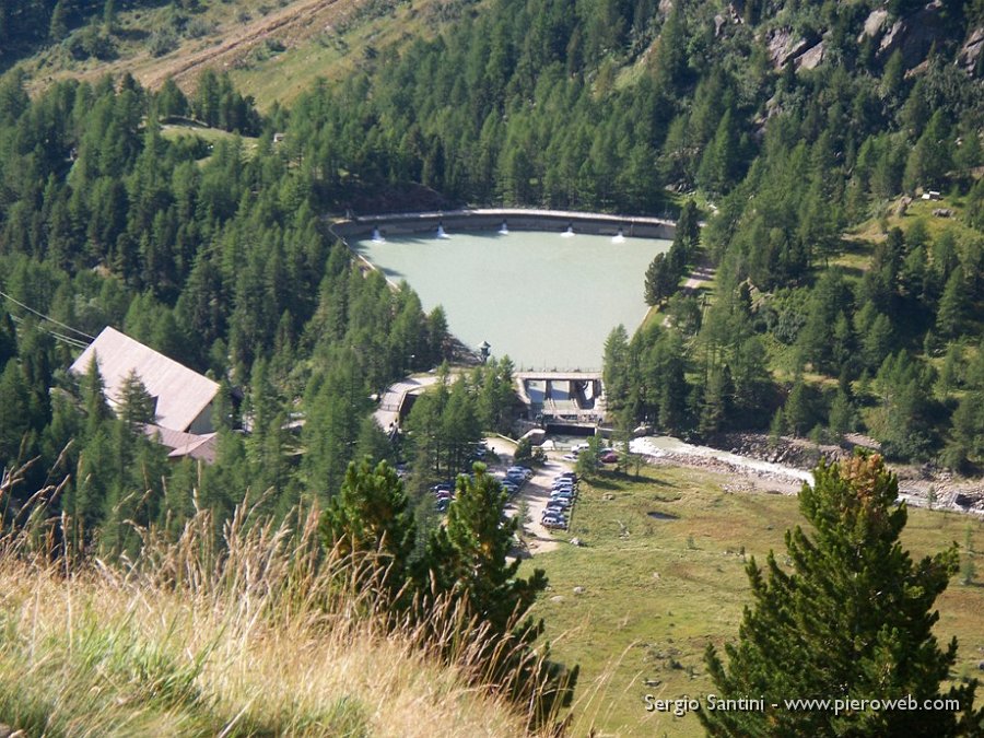 02 Bacino di raccolta acqua per la centrale.JPG